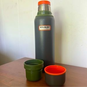 Stanley 1 Quart Stainless Steel Insulated Thermos With Two Cups, Rare Color